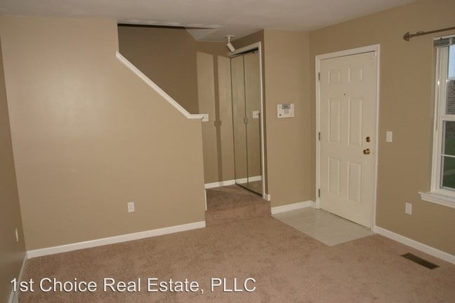 Building Photo - 6208 Beechfield Dr