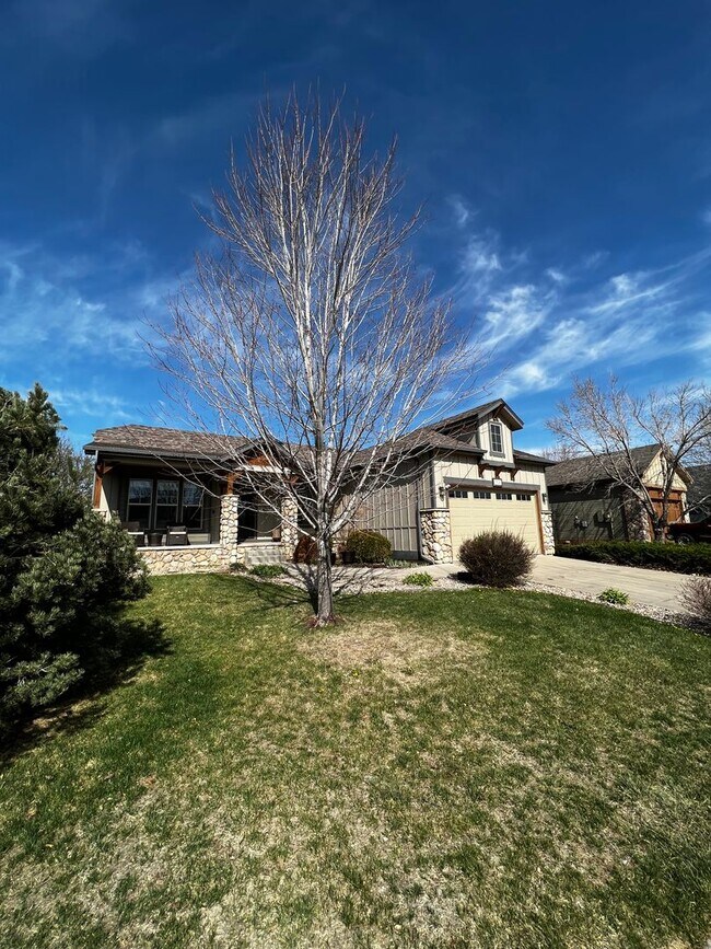 Building Photo - Gorgeous 3 bed, 2.5 bath Ranch Home