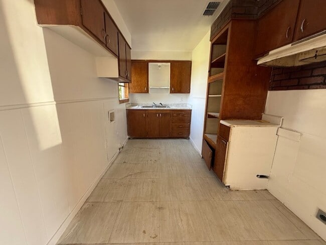 Building Photo - 5326 Questa Dr