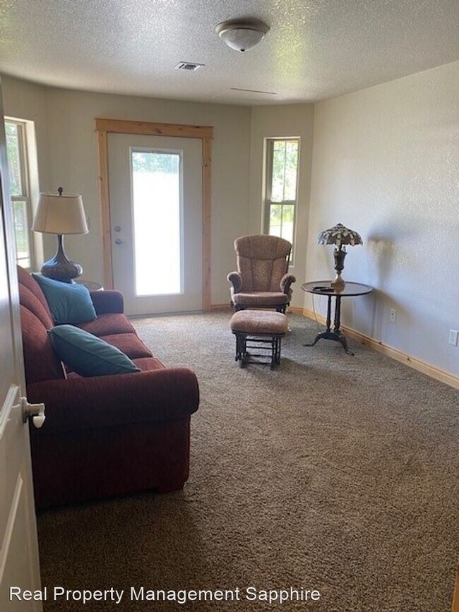 Building Photo - 1 br, 1 bath House - 323 Maroon Court base...