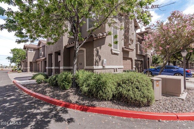 Building Photo - 14250 W Wigwam Blvd