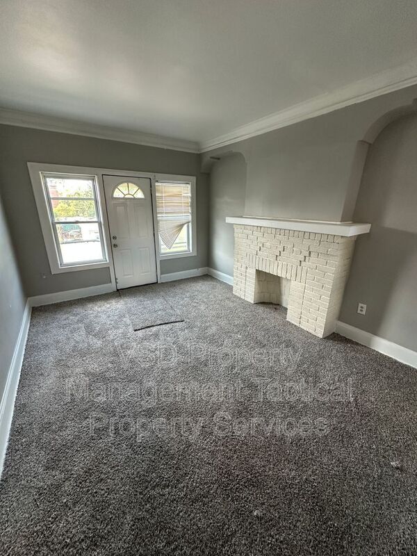 Foto del edificio - 3285 E 143rd St
