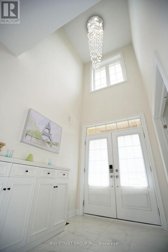 Photo du bâtiment - ROOM - ROOM 152 BEN SINCLAIR AVENUE