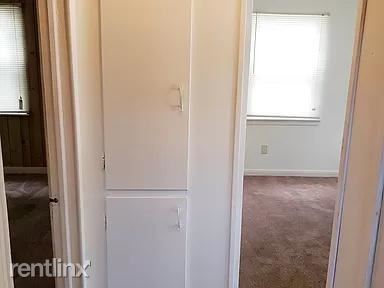 Building Photo - 3 br, 2 bath House - 842 E North Broadway St