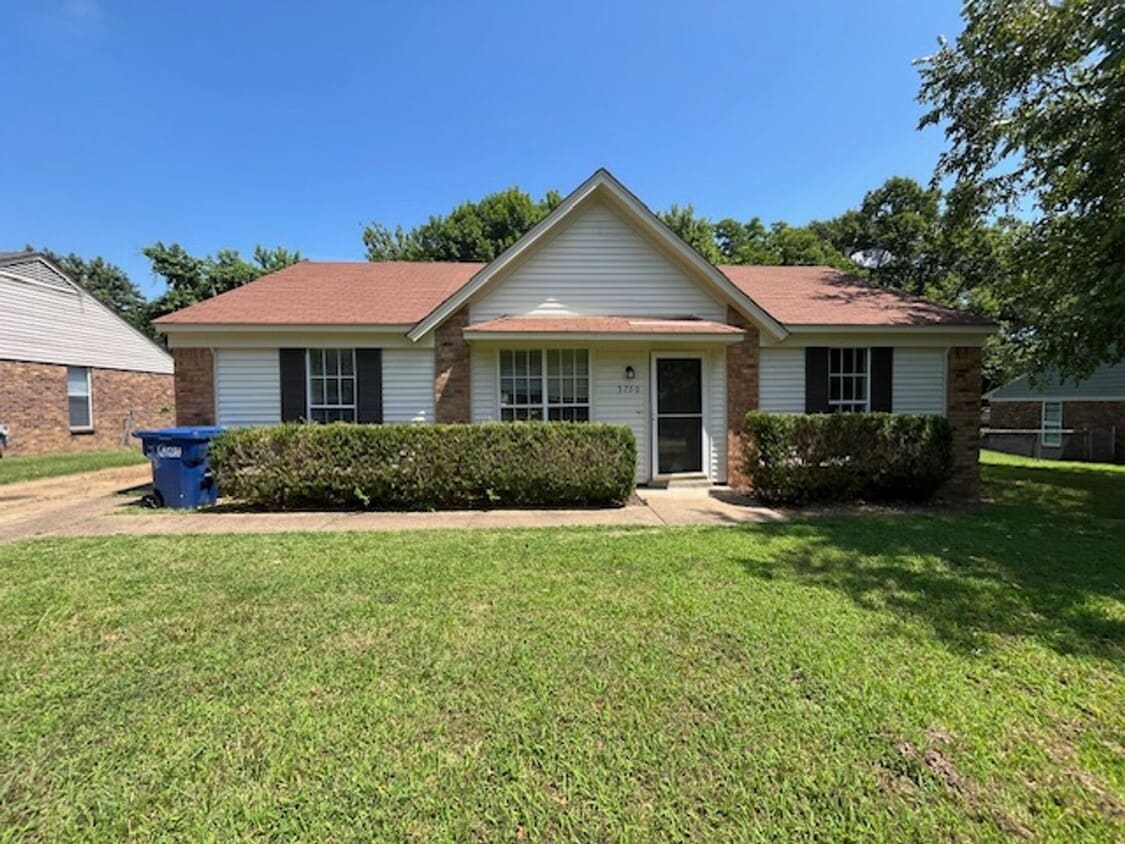 Primary Photo - Renovated 3 Bedroom 2 Bath Home for Rent!