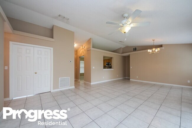 Foto del edificio - 12115 Woodglen Cir