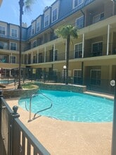 Building Photo - 921 Marine Dr