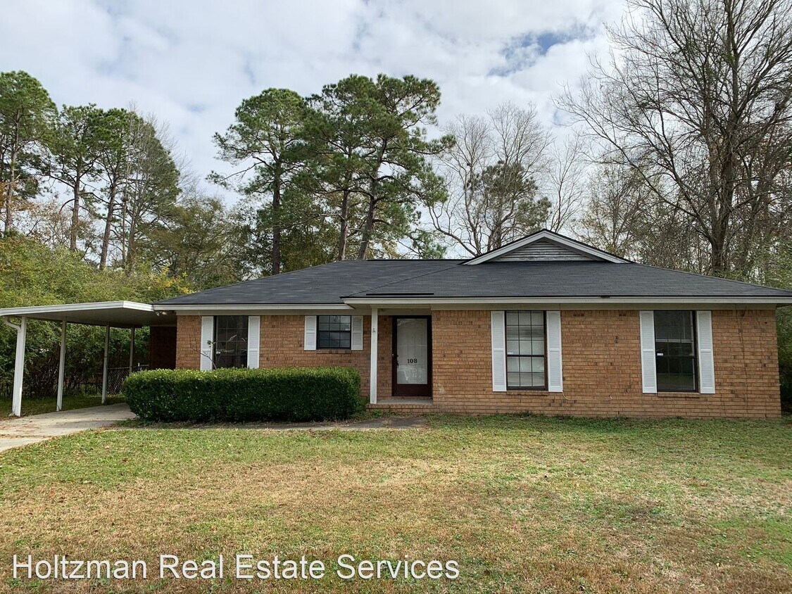 3 br, 2 bath House 108 Cedar Street House Rental in Hinesville, GA