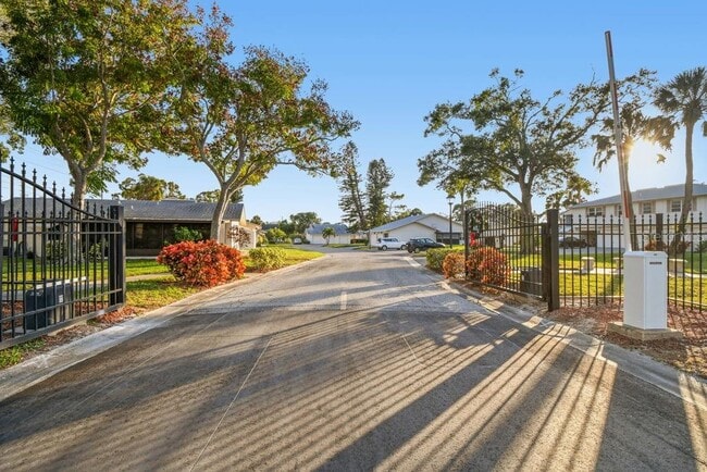 Foto del edificio - 3280 37th Way S