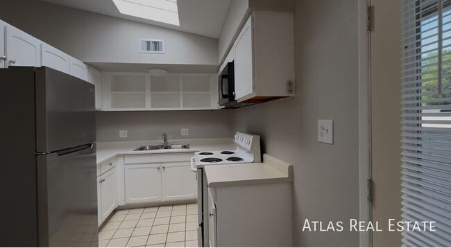 Building Photo - 2644 N 46th St