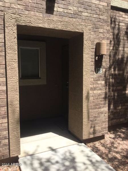 Foto del edificio - 18250 N Cave Creek Rd
