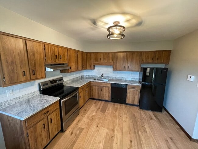 Foto del edificio - 10 Edgewood Terrace