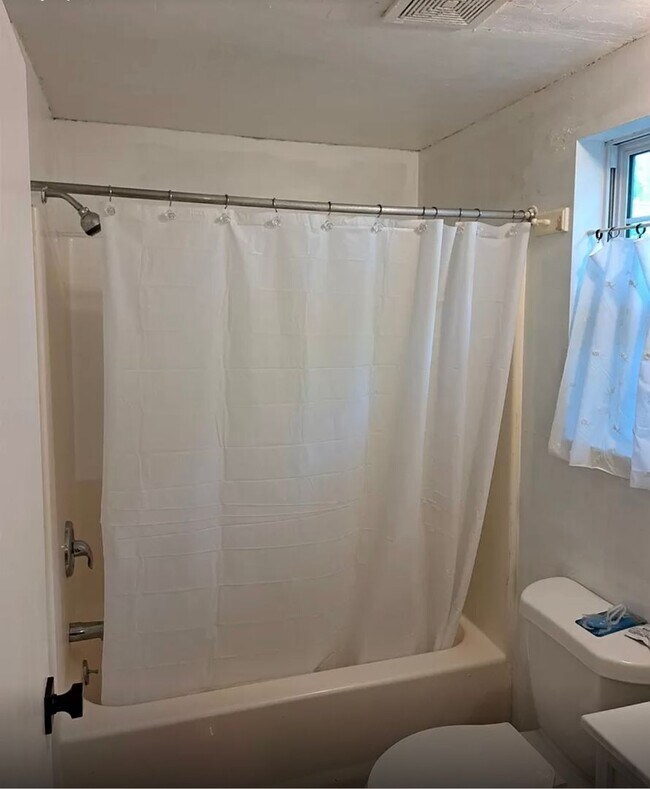 Foto del edificio - $895 - 2 bed 1 bath - Single Family Home