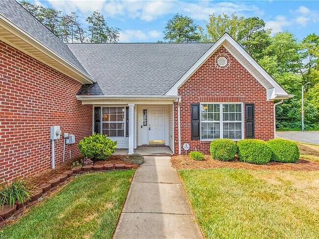 Building Photo - Lease to Own
