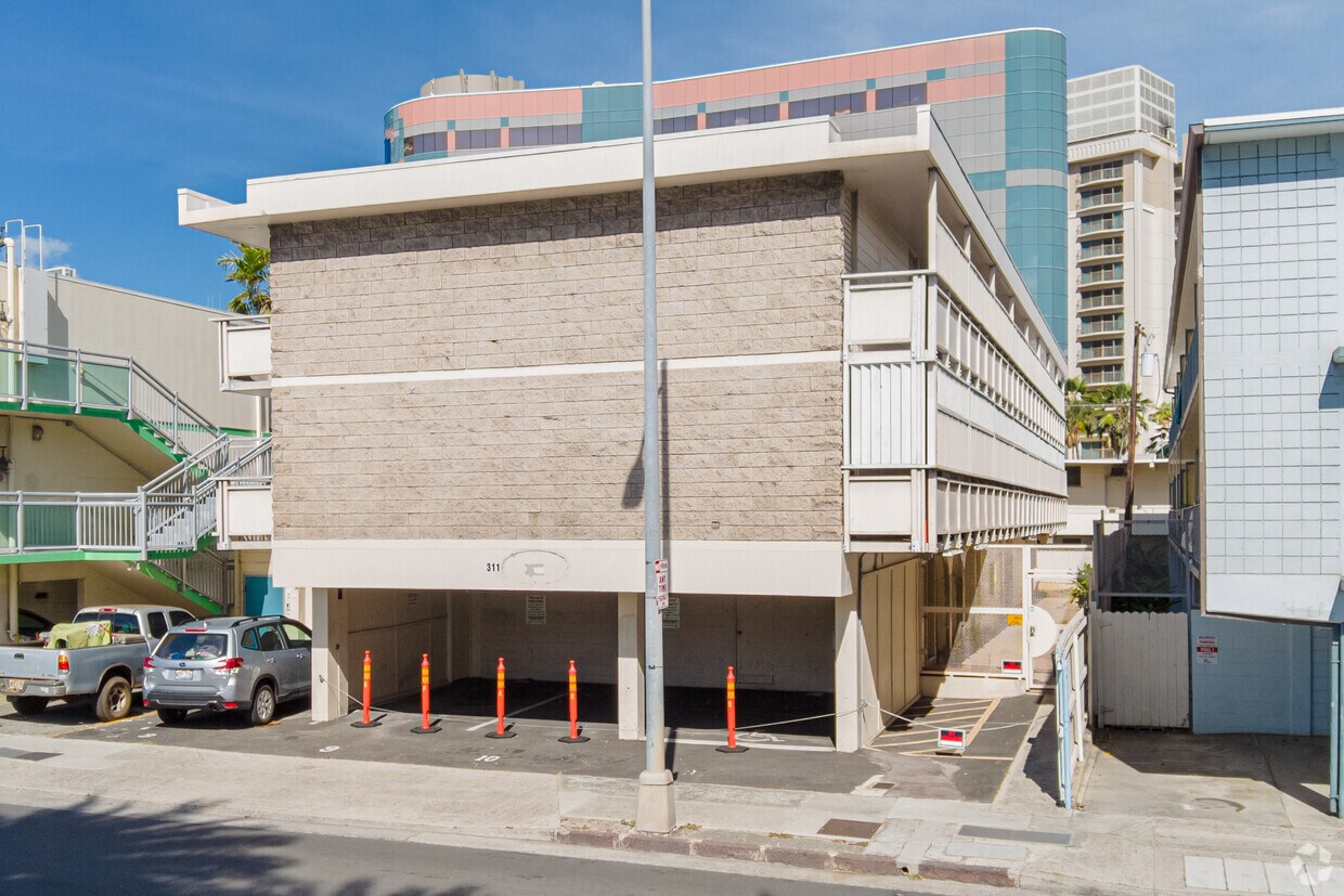 Foto del edificio - 311 Saratoga Rd