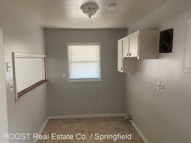 Building Photo - 3 br, 1 bath House - 503 Portage Path