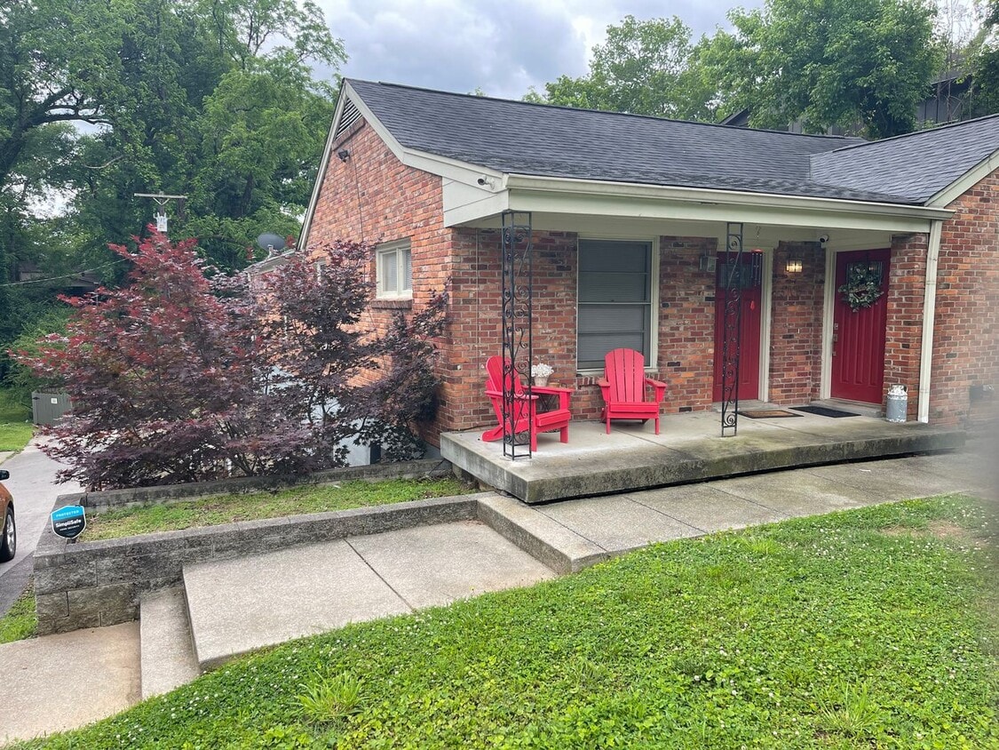 3705A Woodmont Blvd, Nashville, TN 37215 Townhome Rentals in Nashville TN
