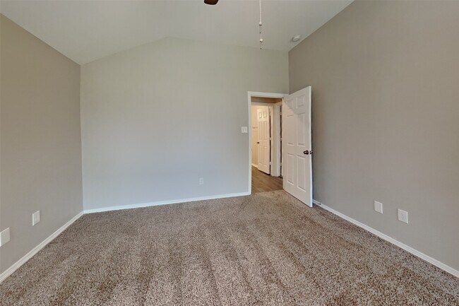 Building Photo - 8307 Silver Lure Dr