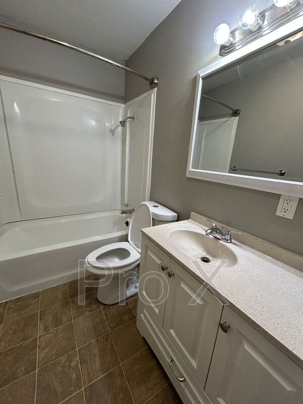 Foto del edificio - 1303 E 9th St