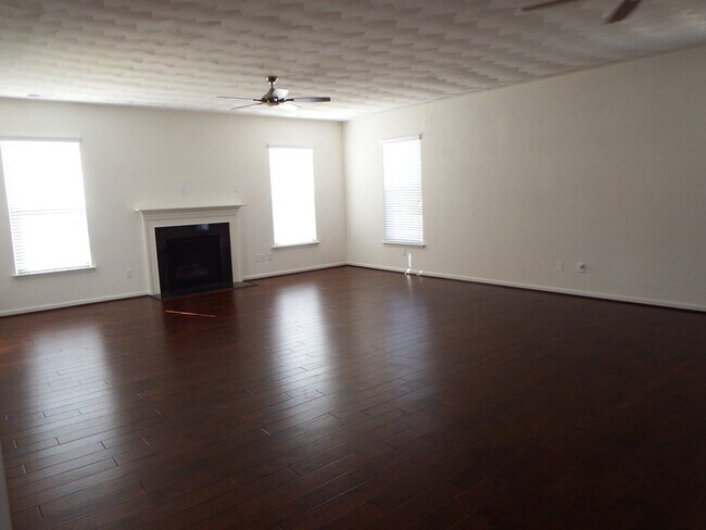 Building Photo - 4022 Kingston Pkwy