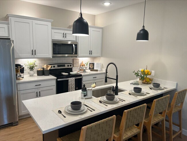 Foto del edificio - Luxurious New Construction