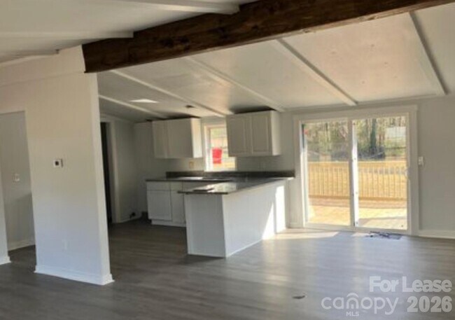 Foto del edificio - 141 Little Country Ln