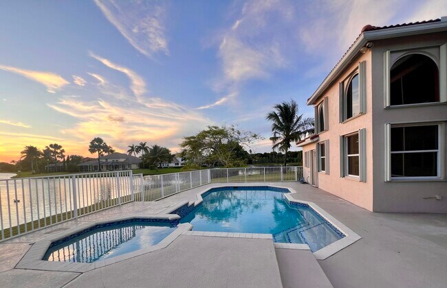 Building Photo - 12449 Antille Dr
