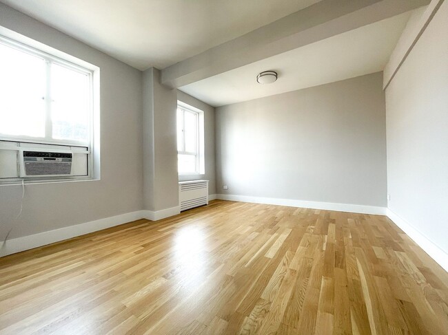 Foto del edificio - WEST 96 STREET