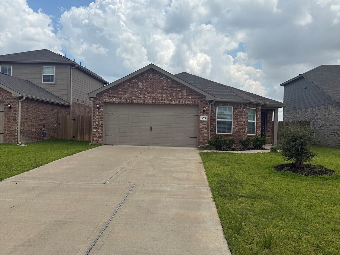 Primary Photo - 473 Amberwood Pk Dr