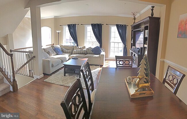 Foto del edificio - 5115 Strawbridge Terrace