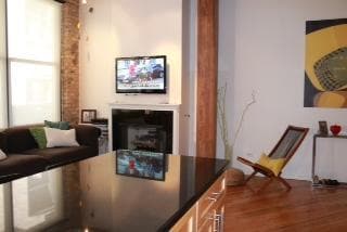 Foto del edificio - 226 N Clinton St