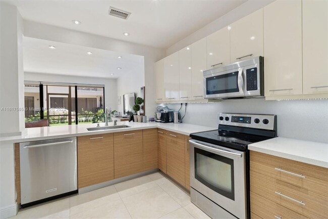 Building Photo - 21376 Marina Cove Cir