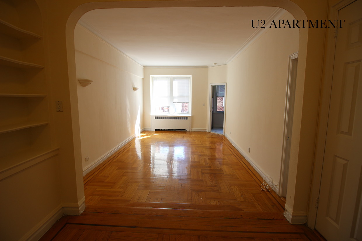 Primary Photo - 601 Pelham Pkwy S