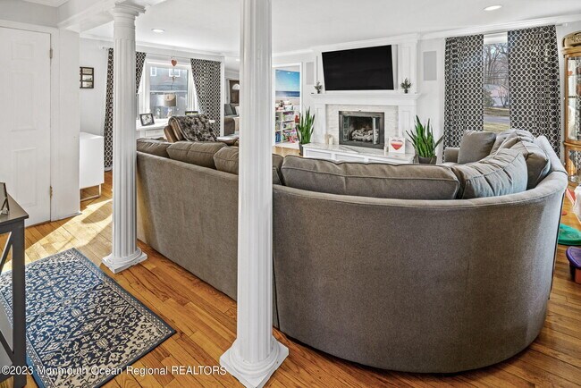 Foto del edificio - 628 N Edgemere Dr