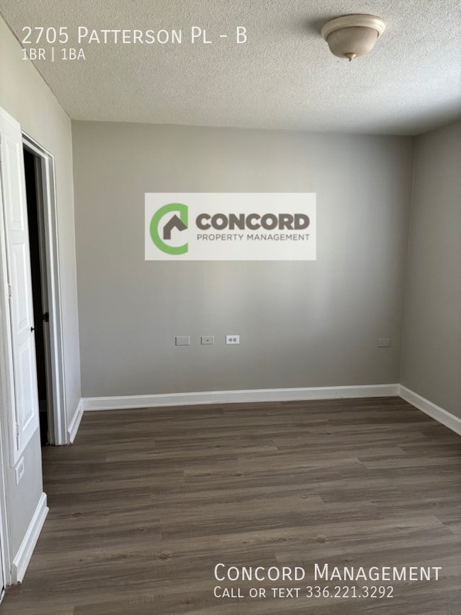 Foto del edificio - 2705 Patterson Pl