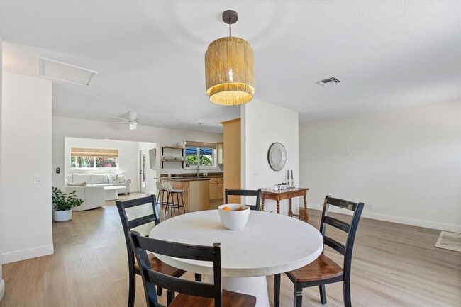 Foto del edificio - 10281 NW 32nd St