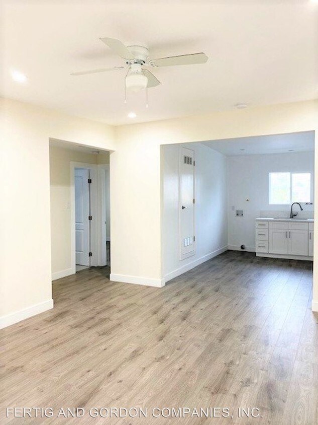 7713 Walker Ave, Cudahy, CA 90201 Room for Rent in Cudahy, CA