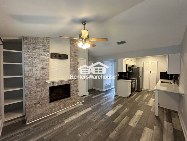 Building Photo - 3839 Dry Creek Dr