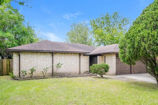 Foto del edificio - 14147 Magnolia Springs Dr
