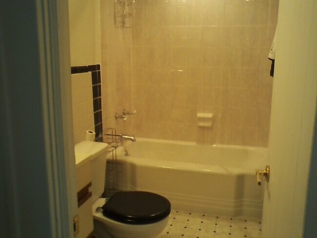 baño - 19 Siracusa Blvd