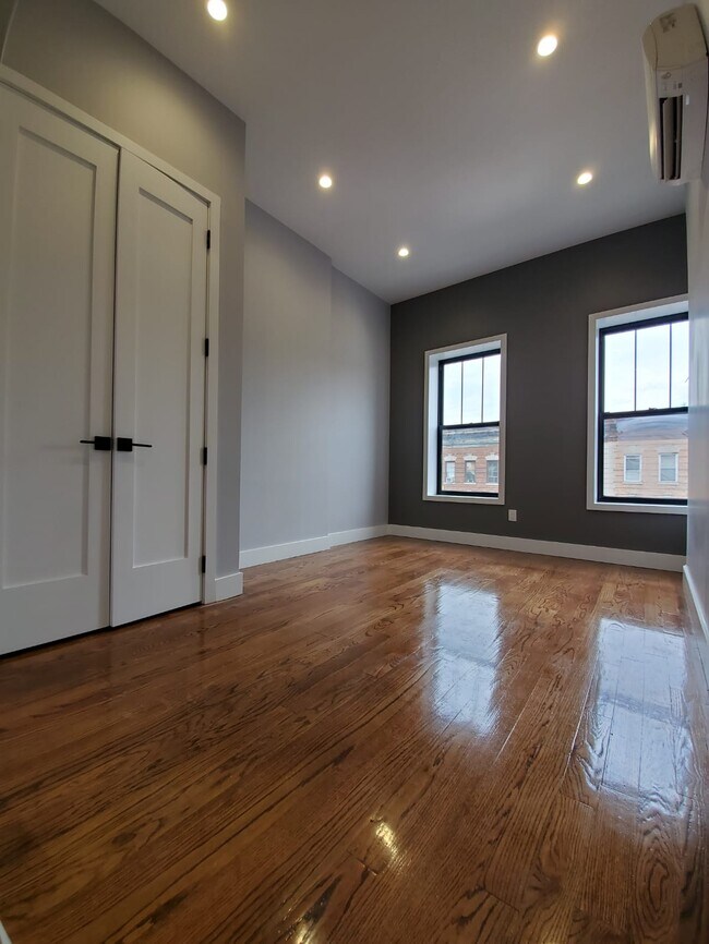 Building Photo - 1071 Nostrand Ave