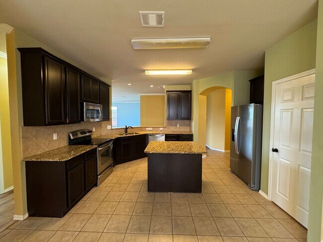 Foto del edificio - 6801 Modesto Rd