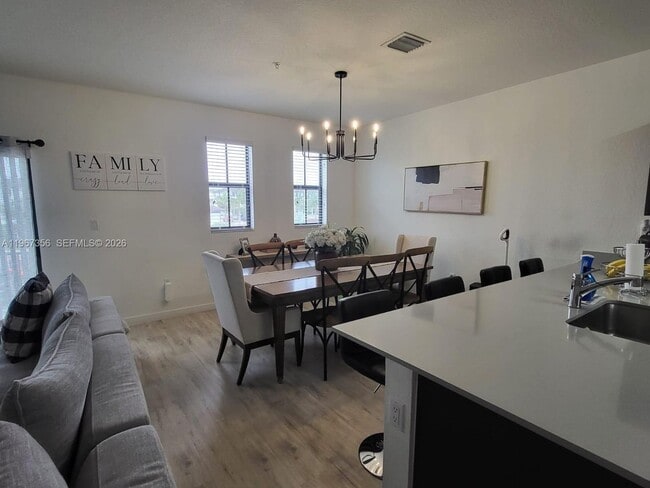 Photo - 15520 SW 136th St House