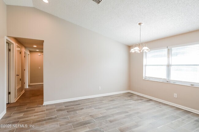 Building Photo - 1693 Susan Dr