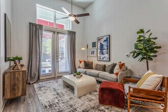 2BR, 2BA - 1057 SF B1 - Living Area - Isaac Apartments