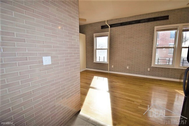 Foto del edificio - 714 4th Ave