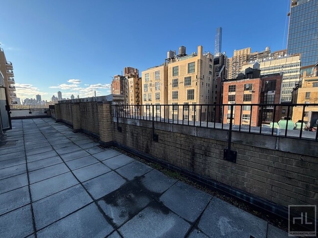 Foto del edificio - WEST 68 STREET