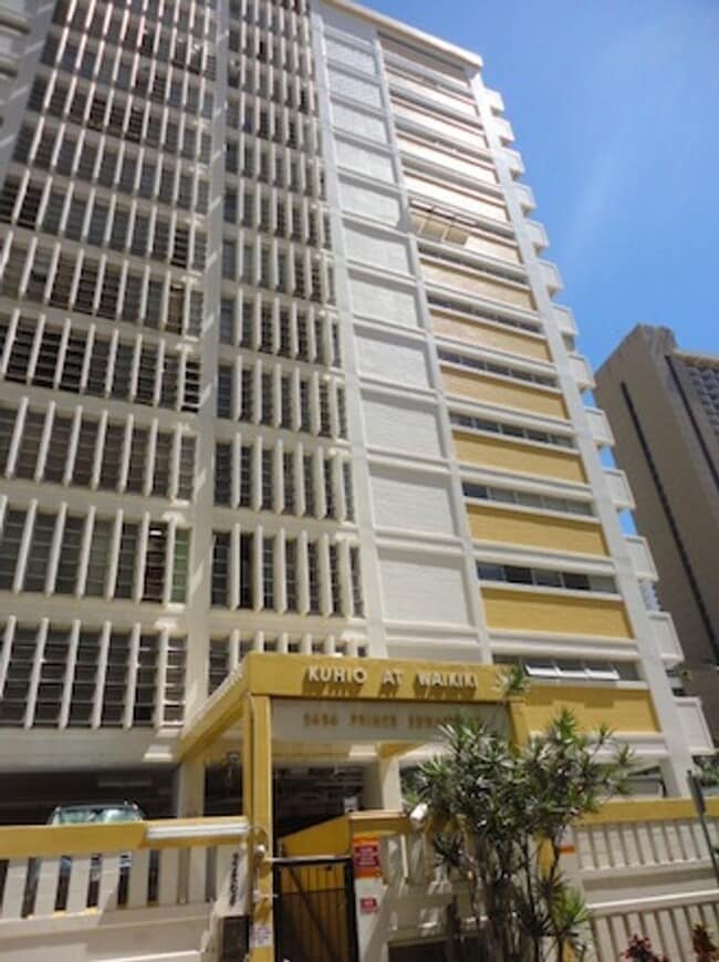 Building Photo - 2464 Prince Edward St