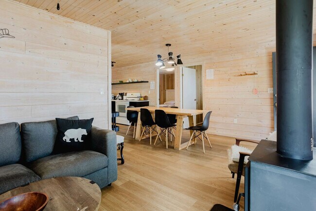 Building Photo - 100 Sand Bay Rd