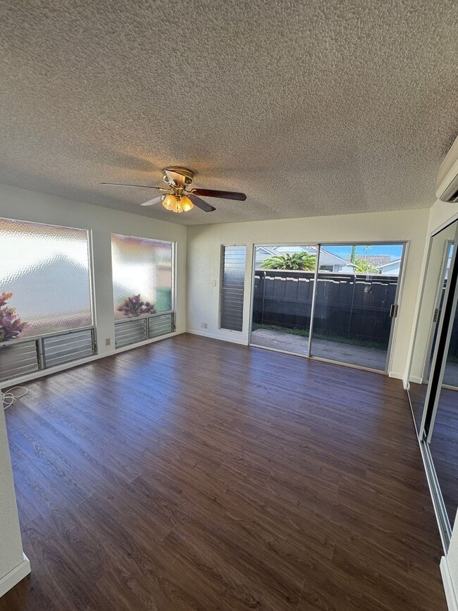 Building Photo - For Rent - 91-1054 Meahale Pl.